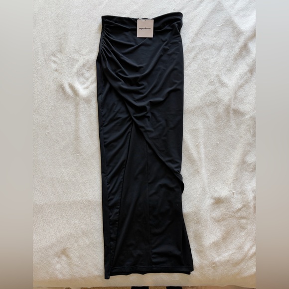Superdown NWT Marlett Black Strapless Maxi Dress - Picture 3 of 7